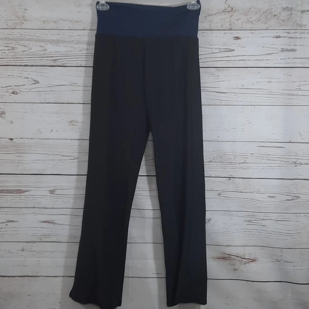 5/$10 No Boundaries Leggings/ Lounge Pants - Picture 4 of 7